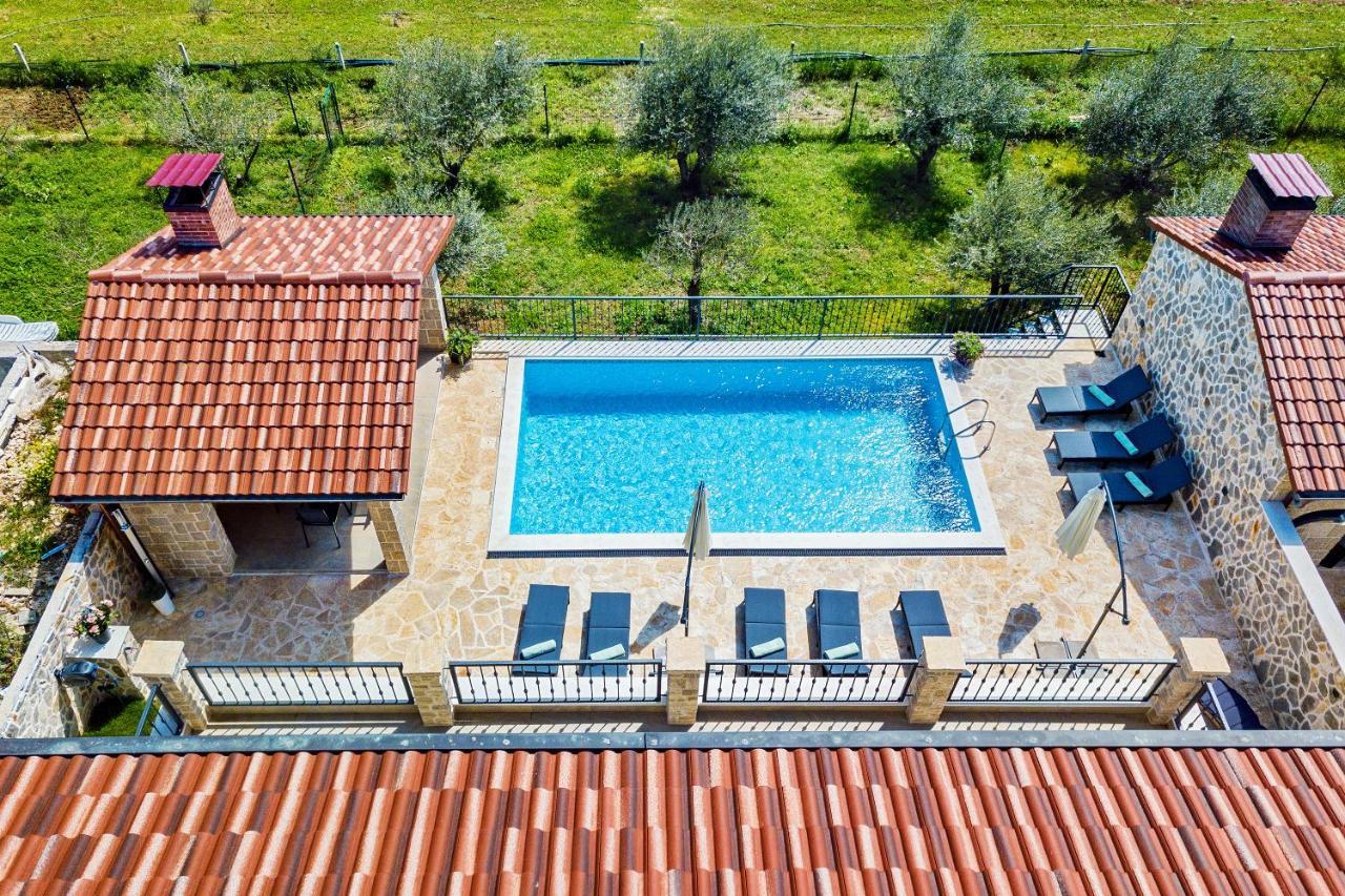 Luxury Stone Villa With Pool - Brisevo Exterior photo